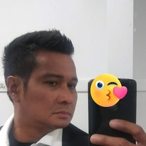 Meet your Posher, Leyo